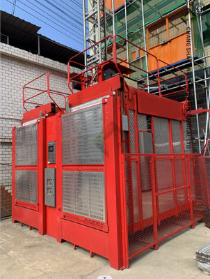 Double Cage ความเร็วสูง 200/200Z สร้าง Hoist สร้าง Buck Hoist 1t 2t จากประเทศจีนผู้ผลิต (ใหม่)